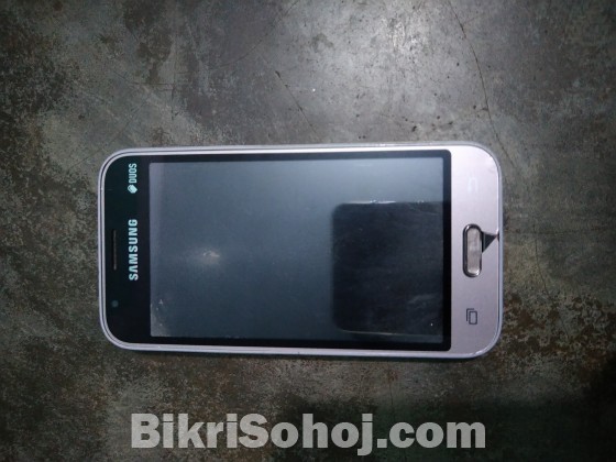 Samsung Galaxy J1 Nxt